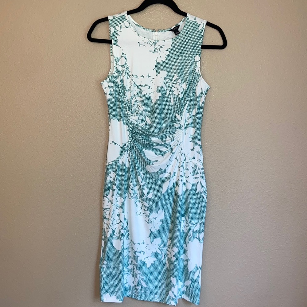 ANN TAYLOR Size 0 Bodycon Sleeveless Midi Sheath Dress Kelly Green Ivory Floral